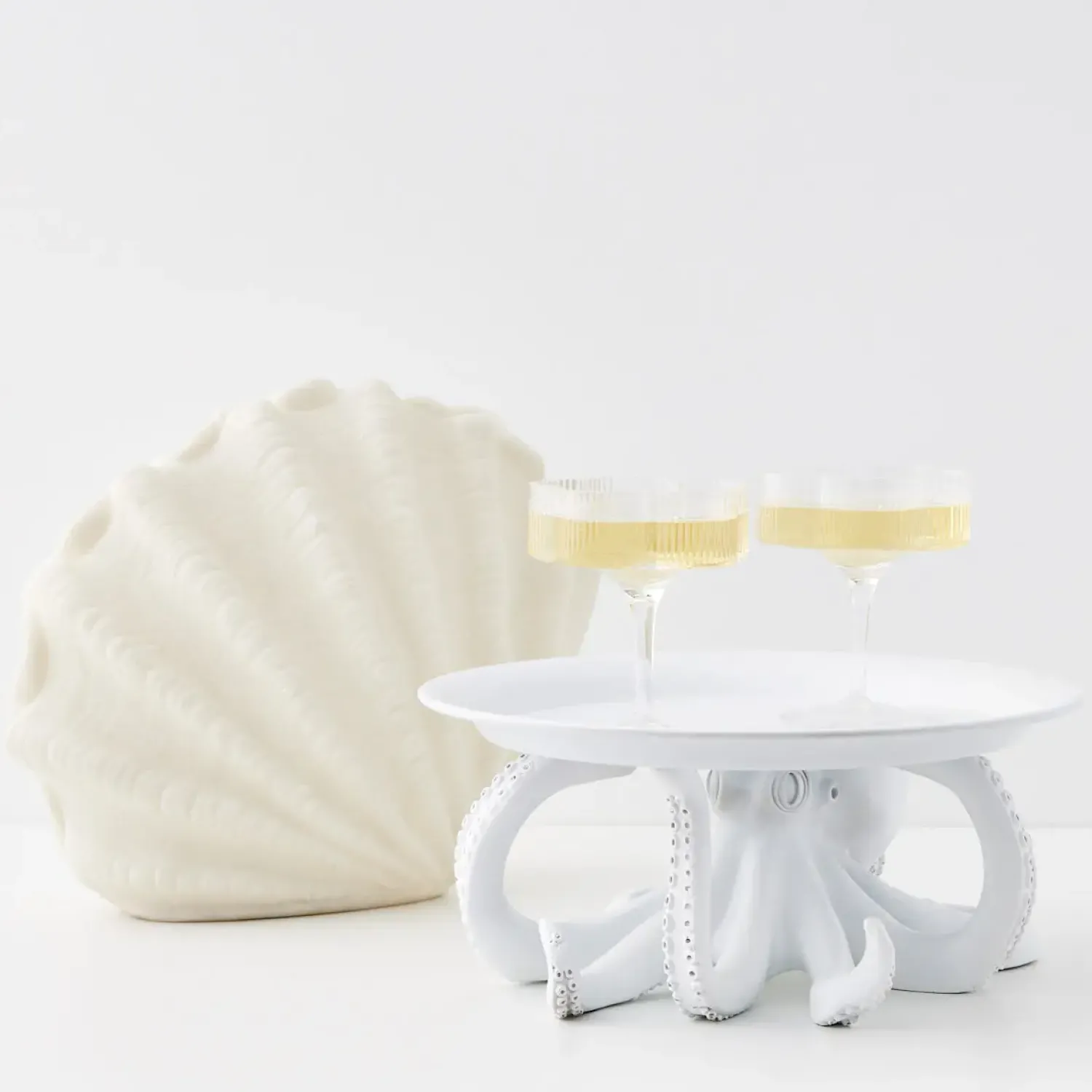 GigiandTom Conch Shell Resin Outdoor Lamp* Lighting